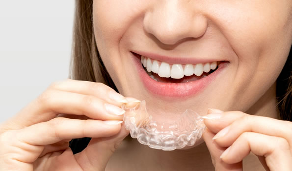 Invisalign orthodontic straighten teeth, beavercreek OH dentist